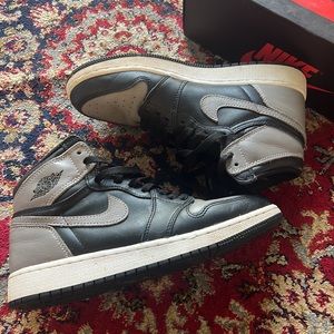 Air jordan 1 shadow